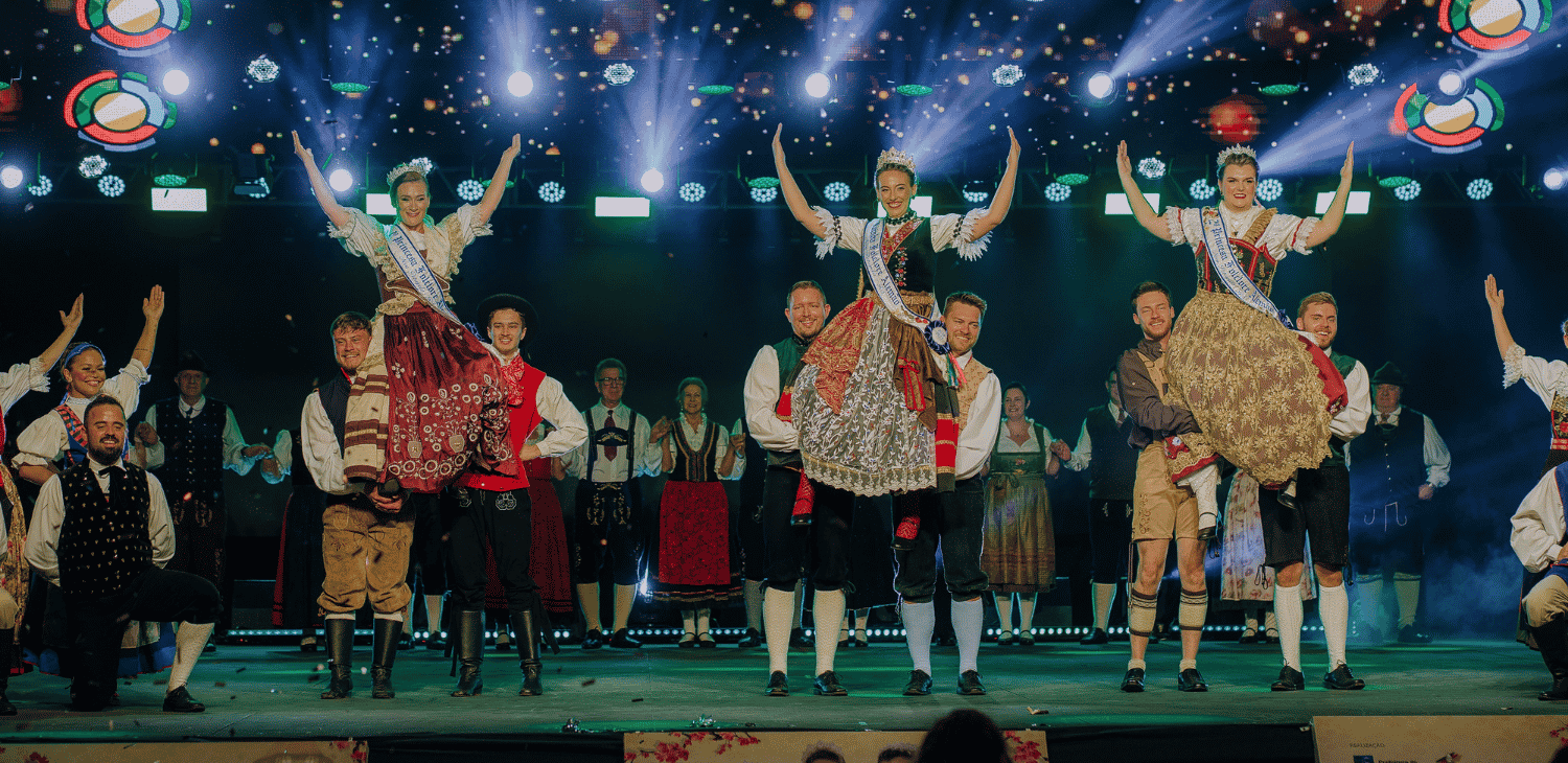 Folclore de Nova Petrópolis reúne grupos nacionais e internacionais, valoriza a cultura e Turismo