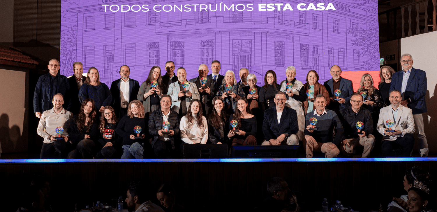 Casa Cooperativa celebra 15 anos com homenagem à história do cooperativismo