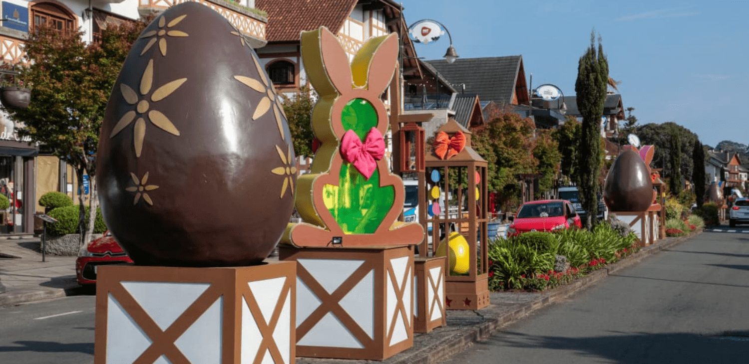 Decoração temática toma as ruas de Gramado